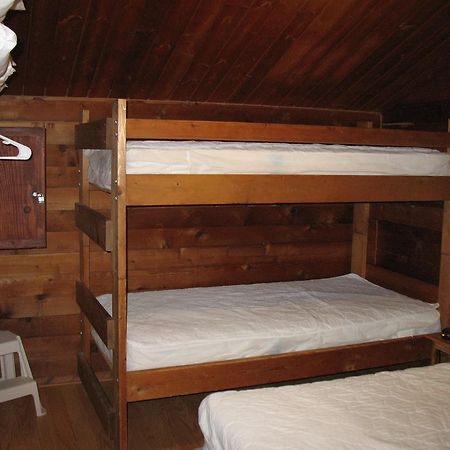 Forest Lake Camping Resort Lakefront Cabin 8 Advance Kültér fotó
