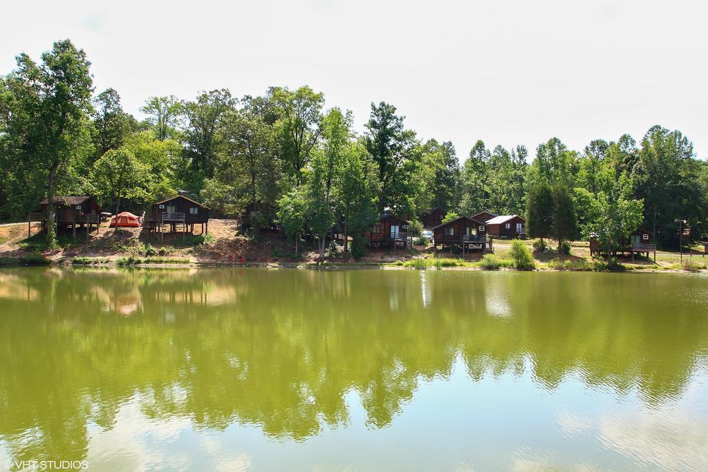 Forest Lake Camping Resort Lakefront Cabin 8 Advance Kültér fotó